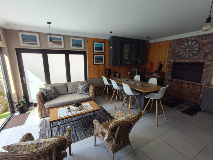 3 Bedroom Property for Sale in Boschdal North West
